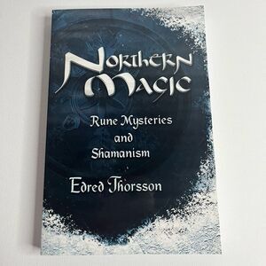 Northern Magic: Mysteries of the Norse, Germans ... by Thorsson, Edred Paperback